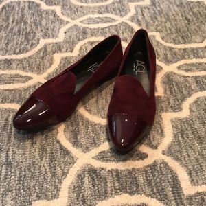 Brand new never worn plum flats